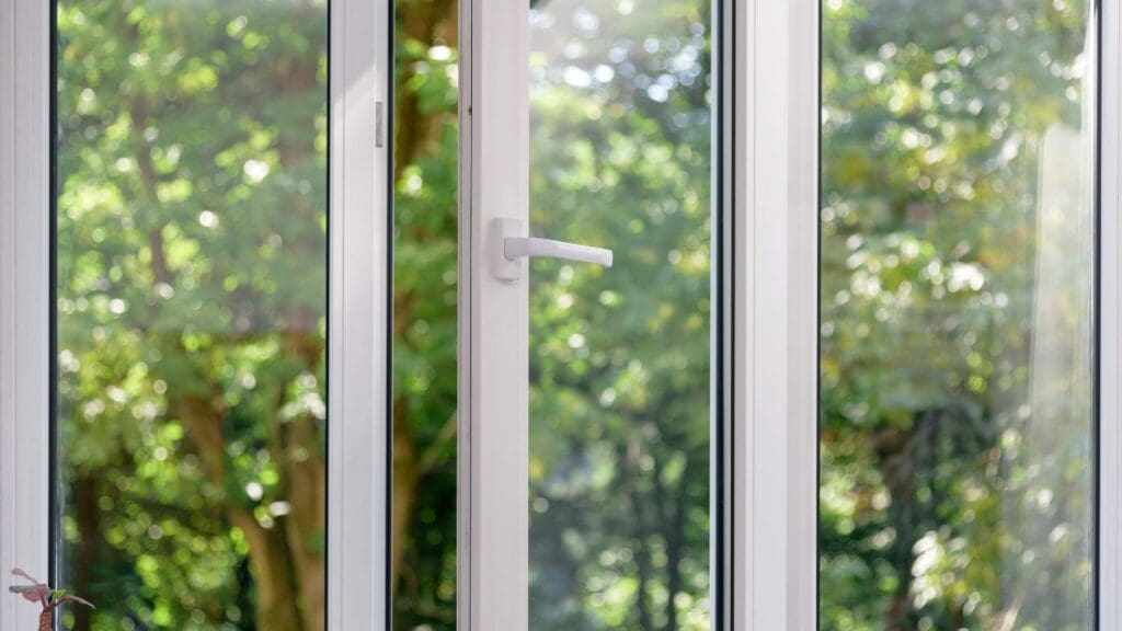 Benefits of Replacing Old Vinyl Windows