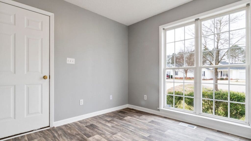 Comparing Hurricane Impact-Resistant Windows to Standard Windows