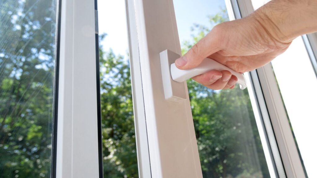 additional benefits of vinyl replacement windows in league city